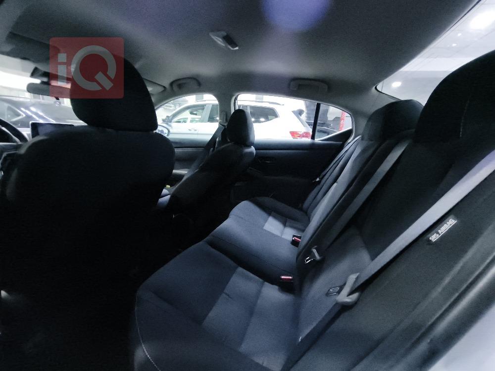 نیسان سێنترا